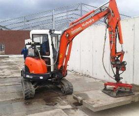 2012-05-15_16.02.06_1_grote_foto_grond-_en_graafwerk_Kubota.jpg